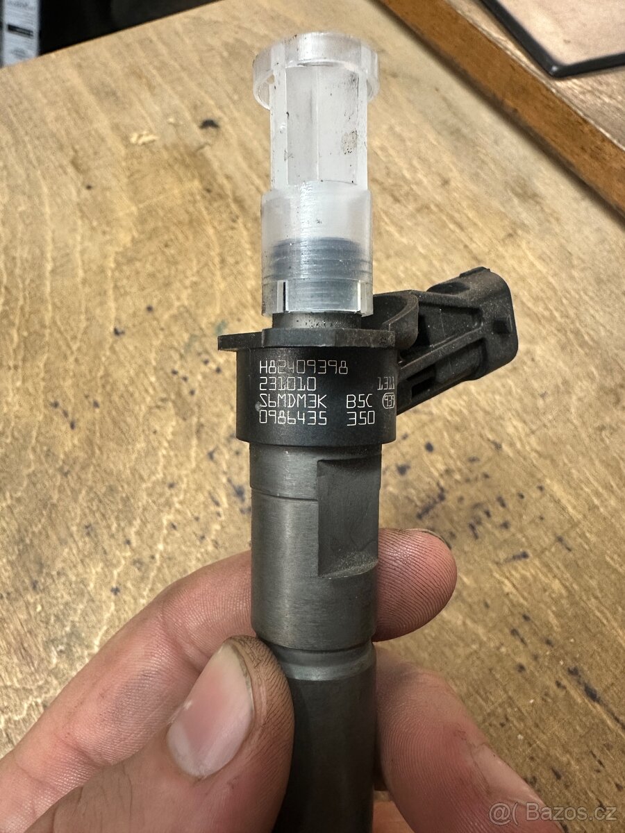 Vstřikovač Bosch 0986435350 - 2