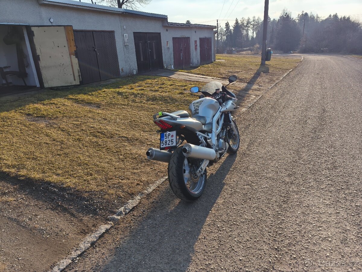 Suzuki SV 1000s - 2