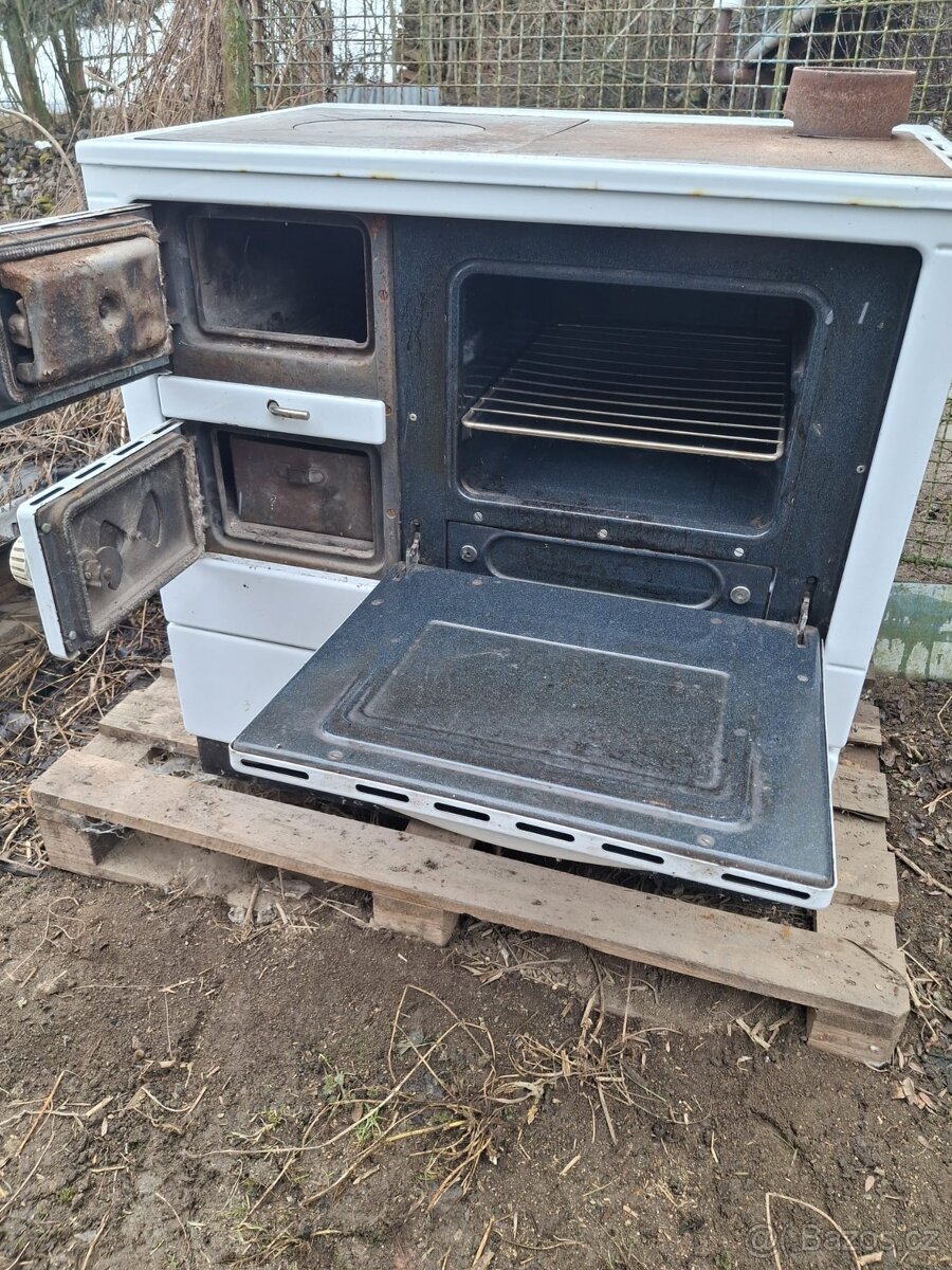 Domácí kamna s troubou - 2