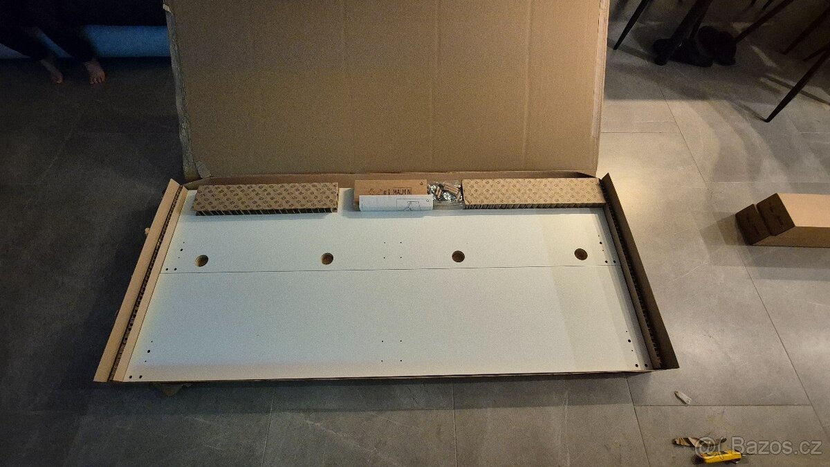 Postel MALM IKEA 180 x 200 - 2