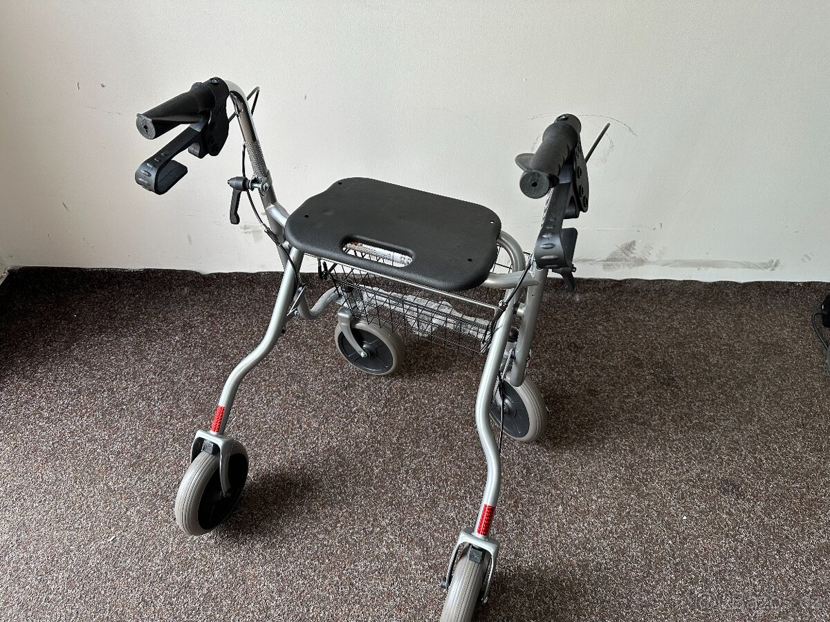 Chodítko pro seniory - rolátor - 2