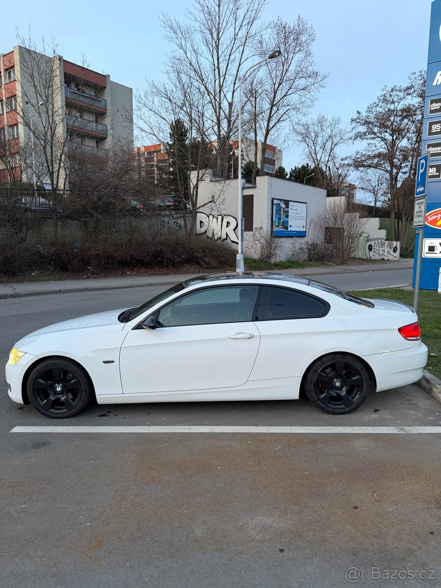 BMW 320d Coupé (E92) - 2