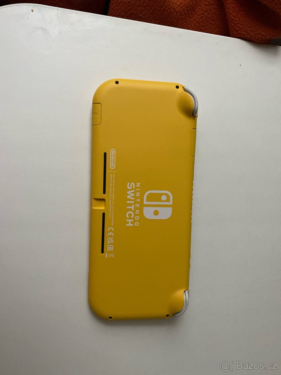 Prodám Nintendo Switch Lite – žlutý - 2