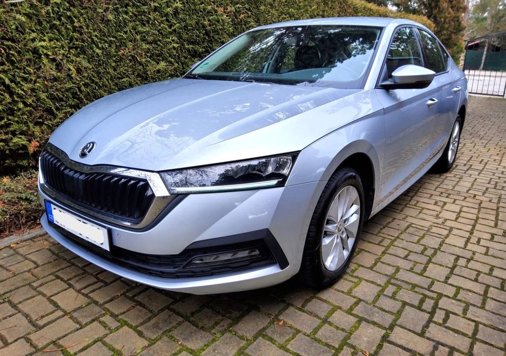 Prodam Škoda Octavia, 2.0TDI DSG 85kW Ambit. 1maj ČR - 2