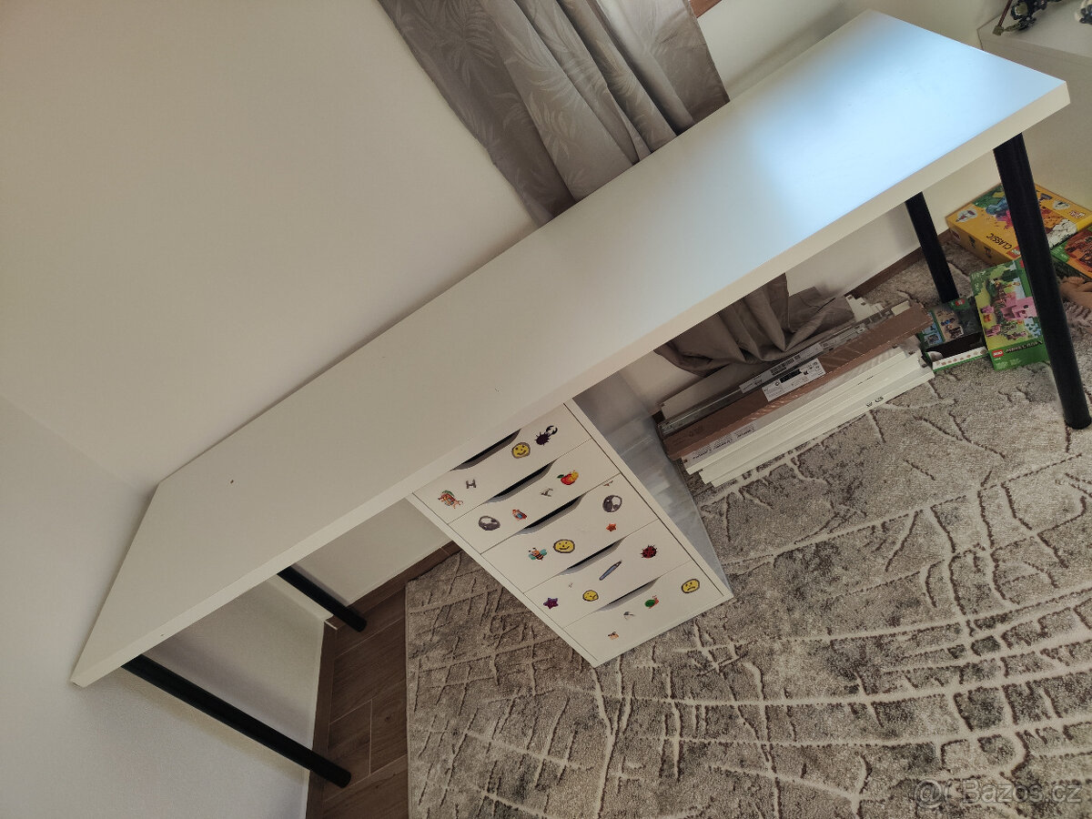 Dlouhý dětský stůl pro 2 děti - 2