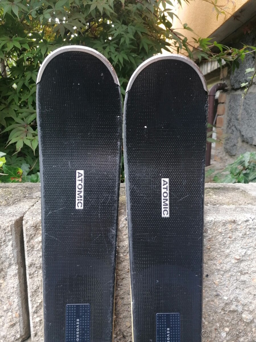 ATOMIC CLOUD C12 Revoshock 161cm. Model 2022/2023 - 2