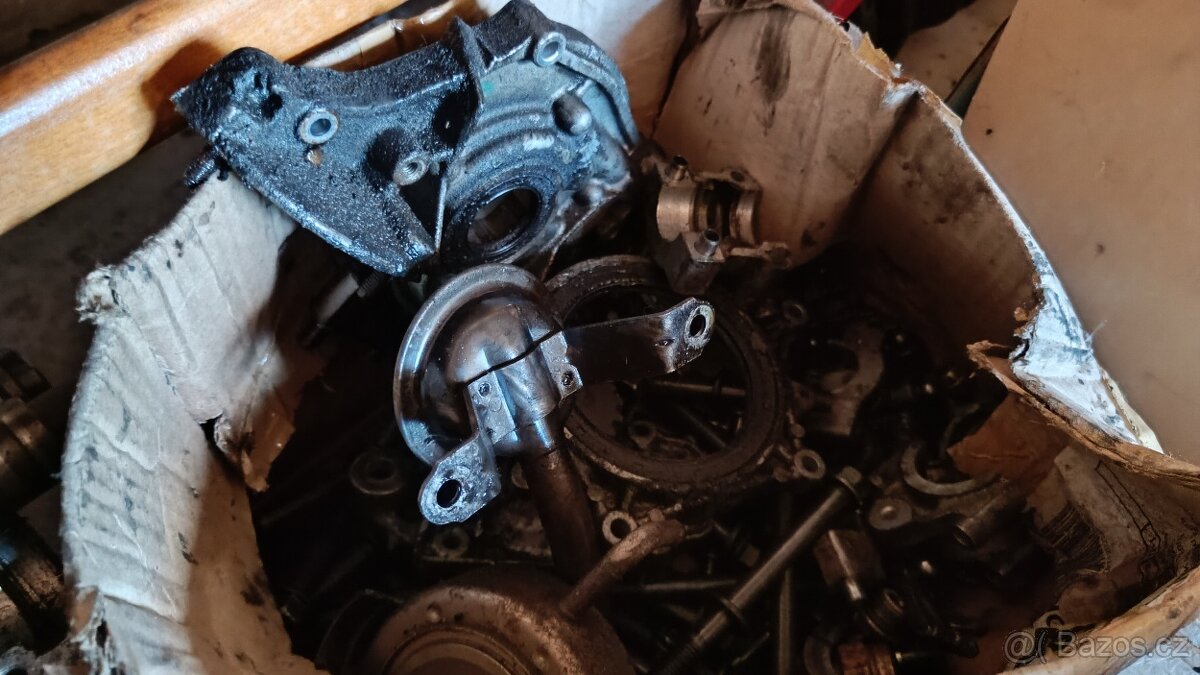 Honda CRX díly motoru D16Z5 - 2