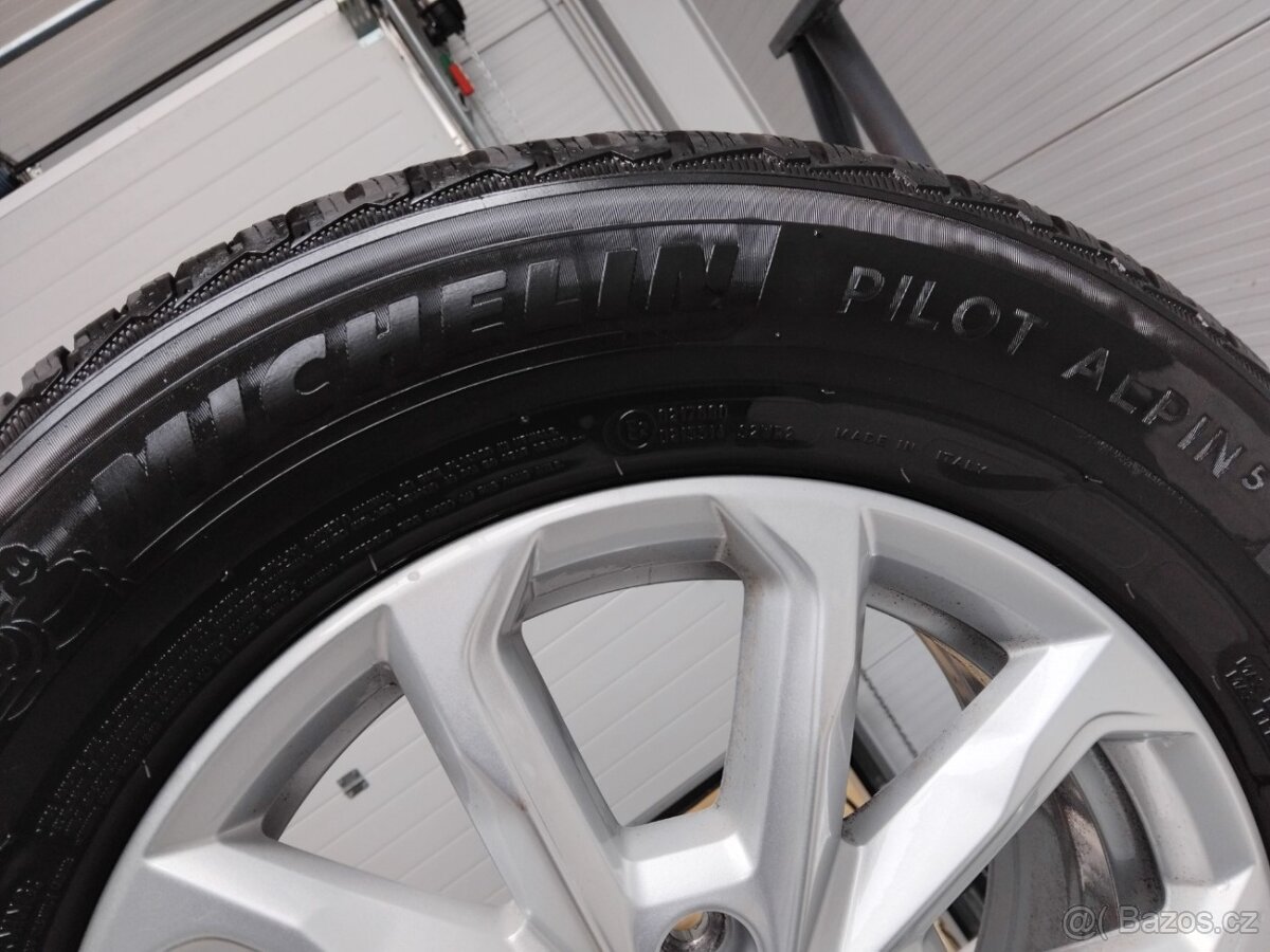 Prodám 4ks kompletní zimní ALU kola VW T7 16" - 2