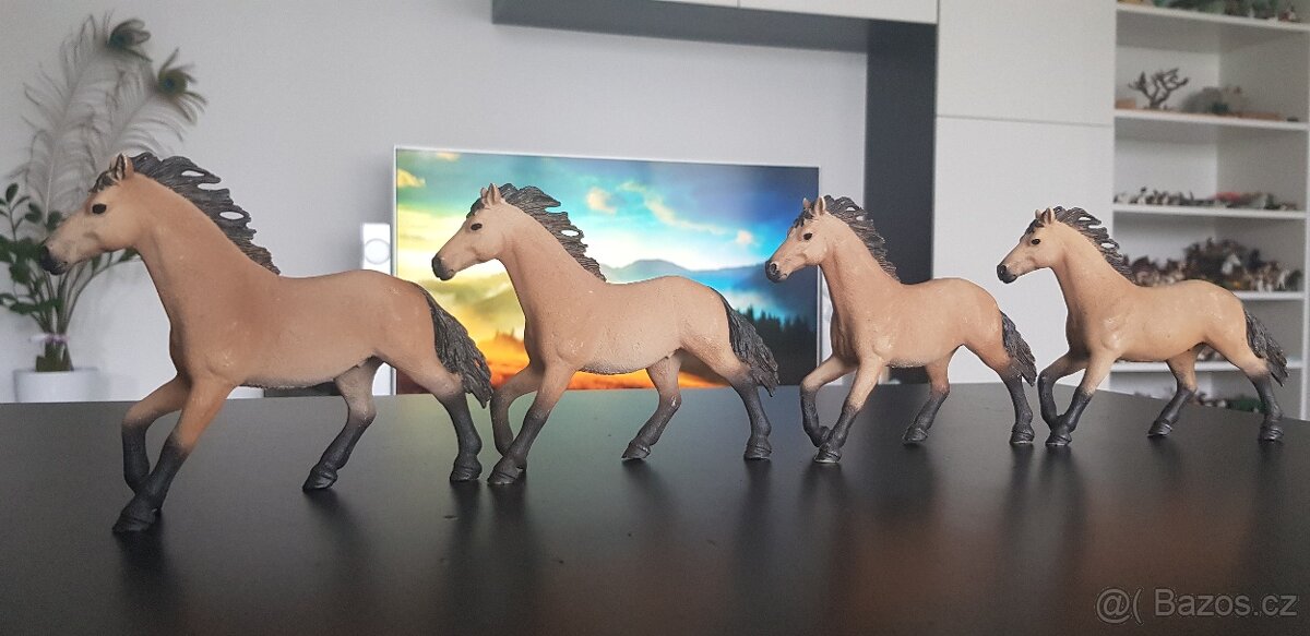 Schleich koně koníci Quarter Horse Cayenne - 2