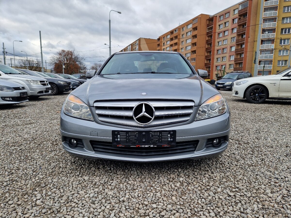 Mercedes Benz W204,C220CDi,125KW,MANUÁL,BEZ KOROZE,R.V.2011 - 2