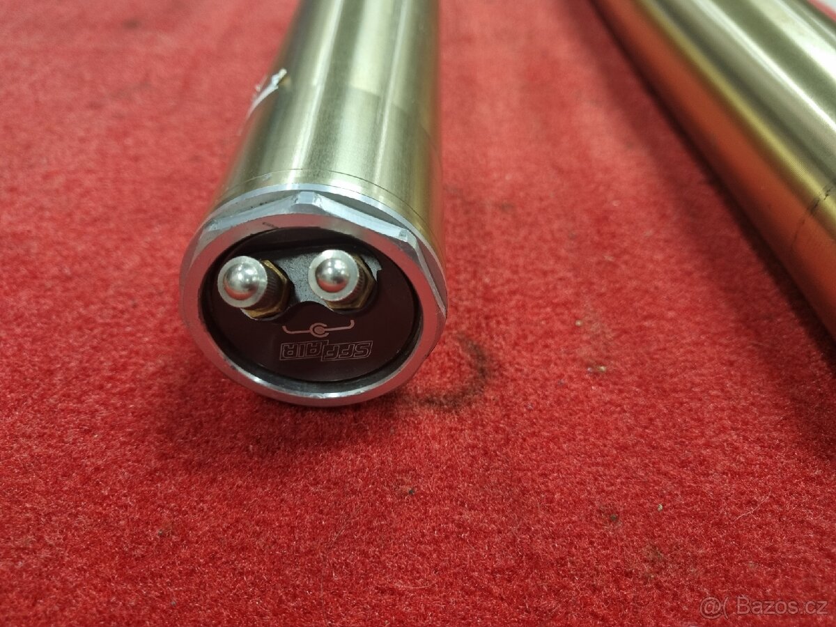 Přední tlumiče showa - 2