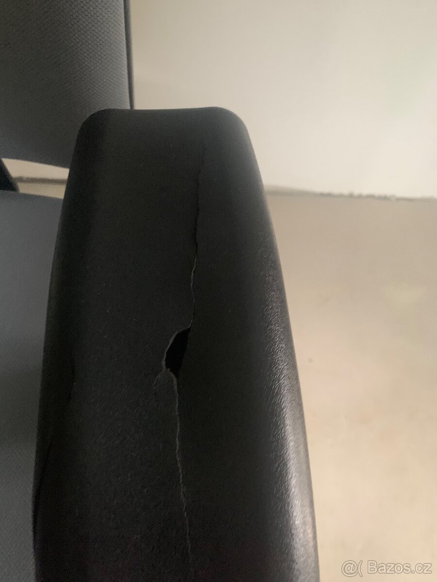 Kancelářská židle - 2