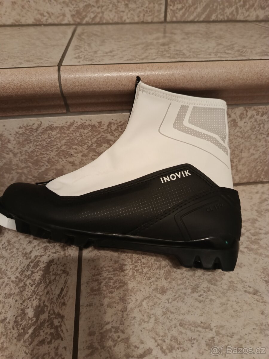 Běžkařské boty INOVIK EU 38 stélka 25 cm - 2