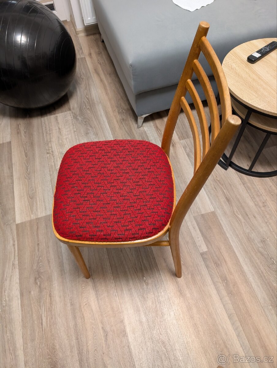 Dřevěná židle - 2