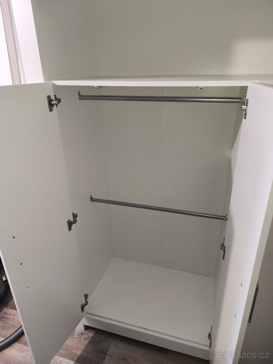 Dětská šatní skříň - 2