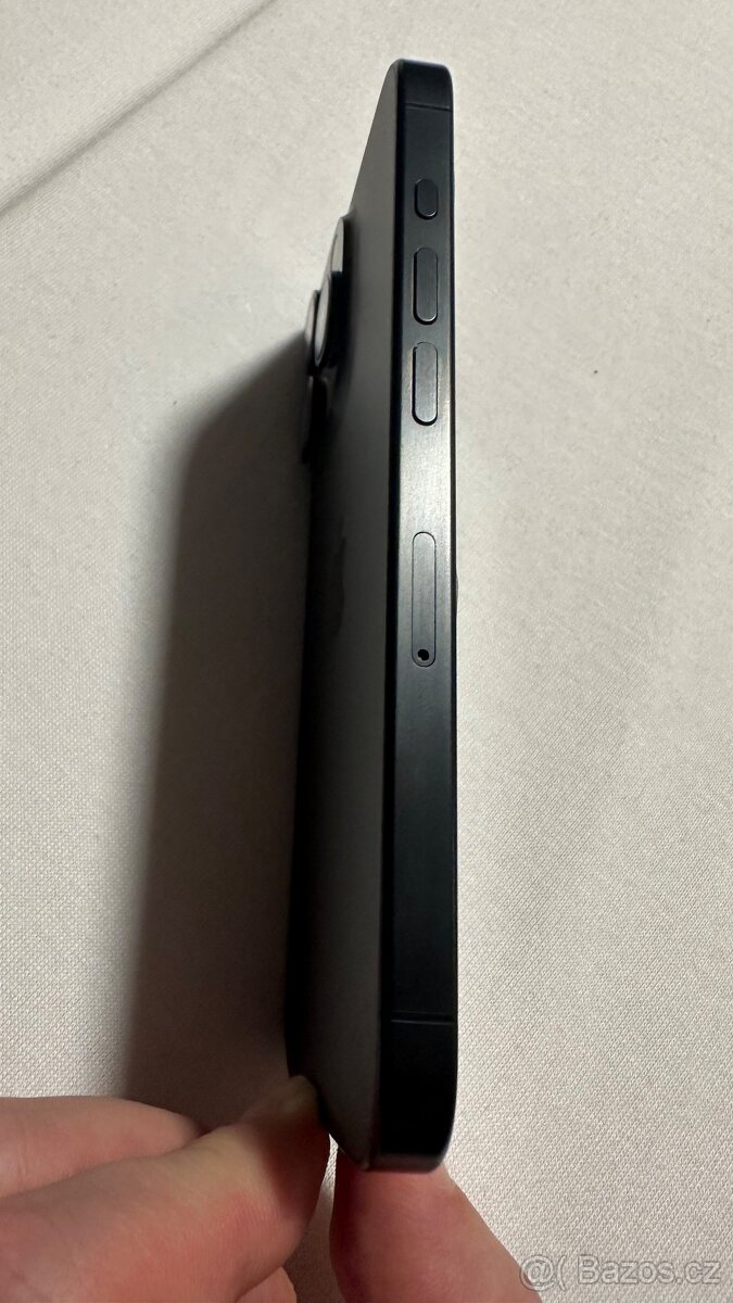 iPhone 15pro 512GB Černý Titan - 2