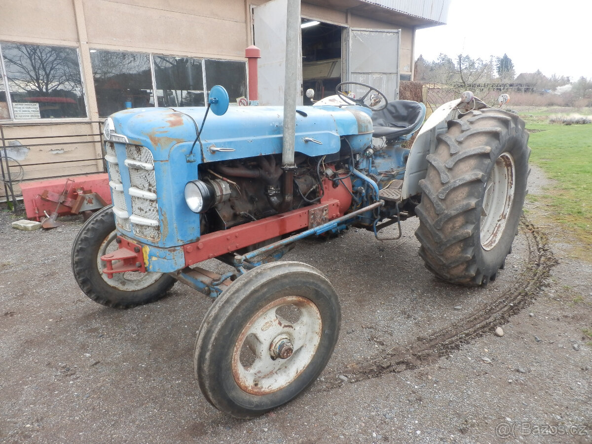 Traktor Fordson - 2