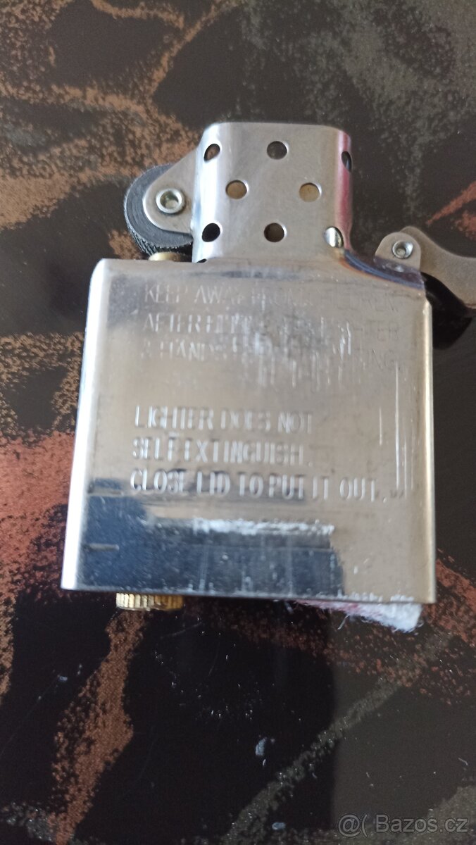 Zippo zapalovač - 2