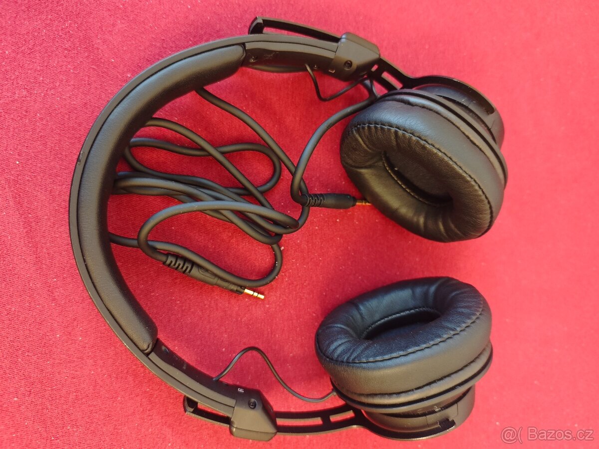 sluchátka Audio-Technica ATH-M60x - 2