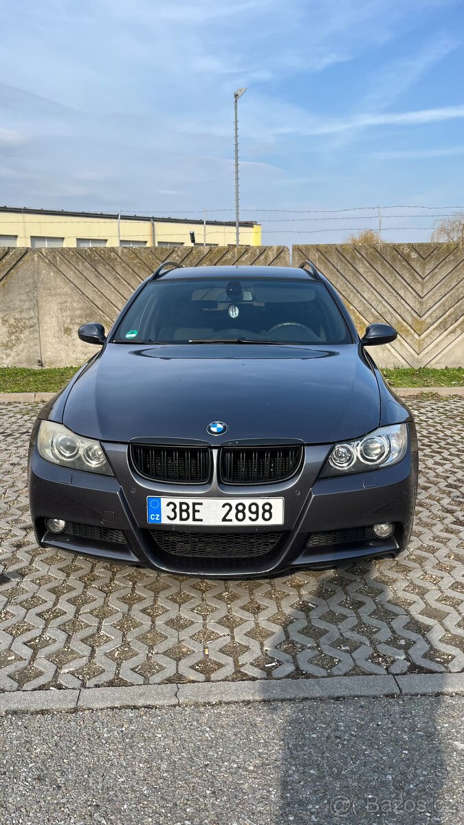 BMW E91 330xi - 2