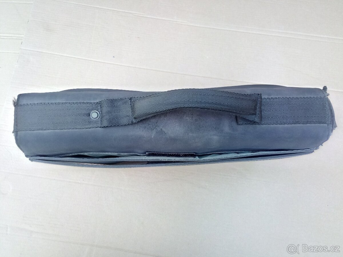 Brašna pro velké notebooky do 17" s bohatým příslušenstvím - 2