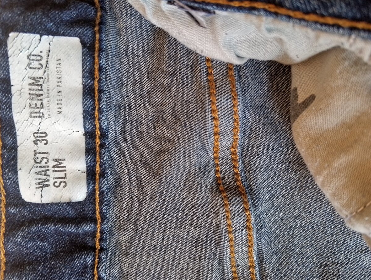 Dívčí kraťasy. - 2