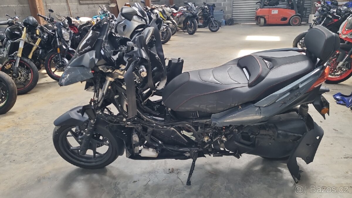 YAMAHA X-MAX TECH-MAX 300 2022 - 2