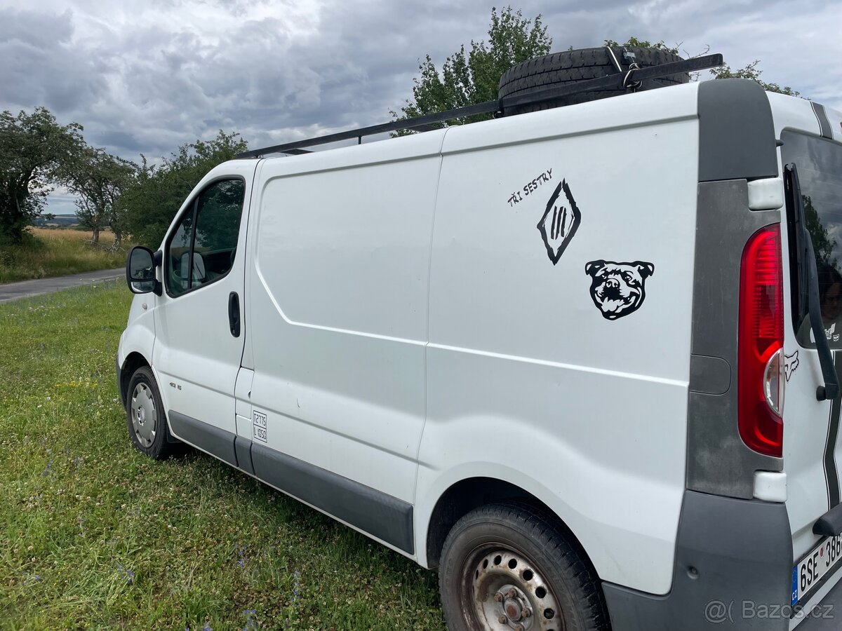 renault trafic2 - 2