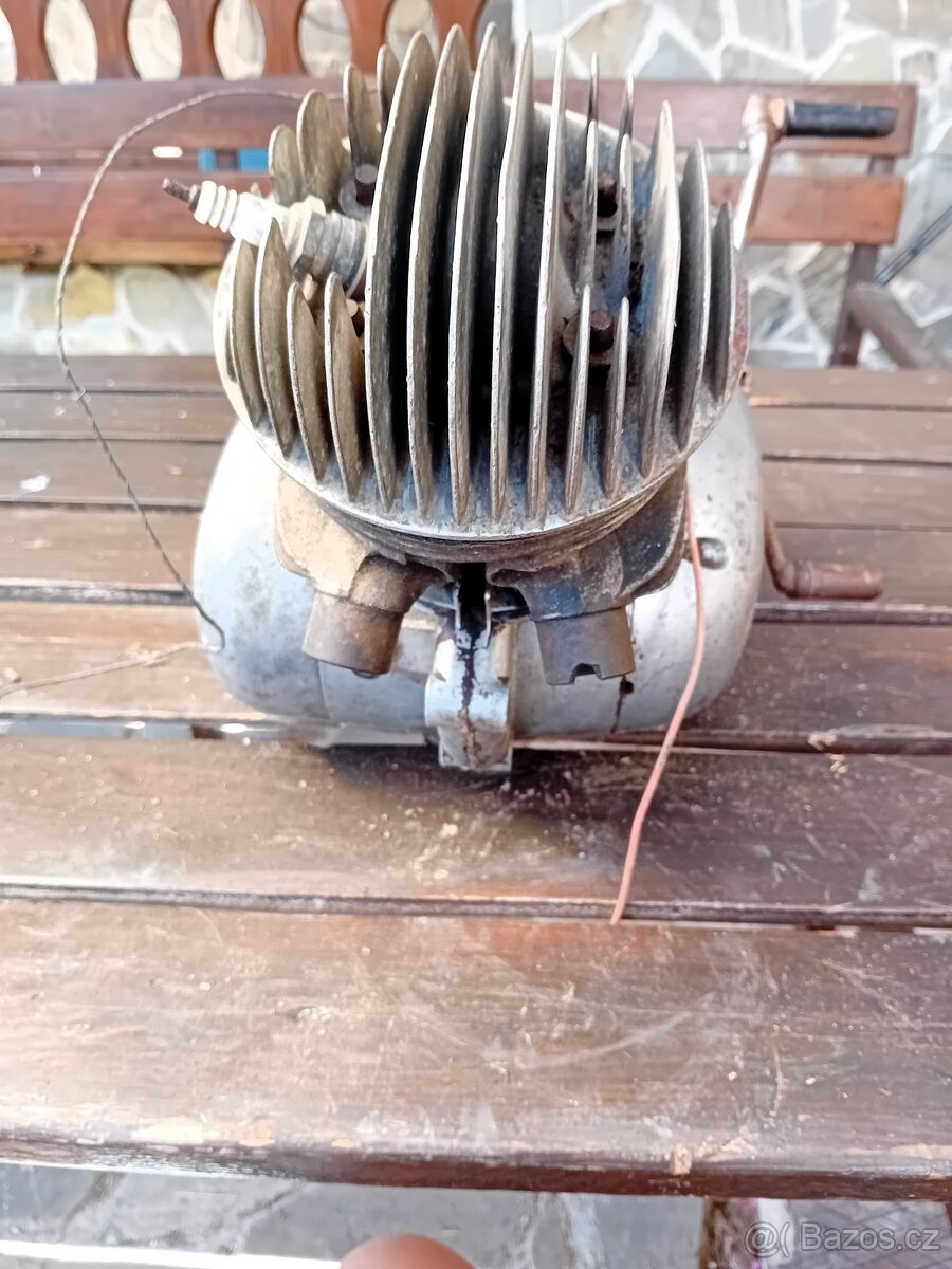 Prodám Motor čz 150ccm - 2