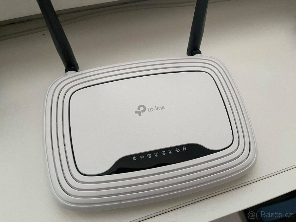 Router TP-Link, model TL-WR841N - 2