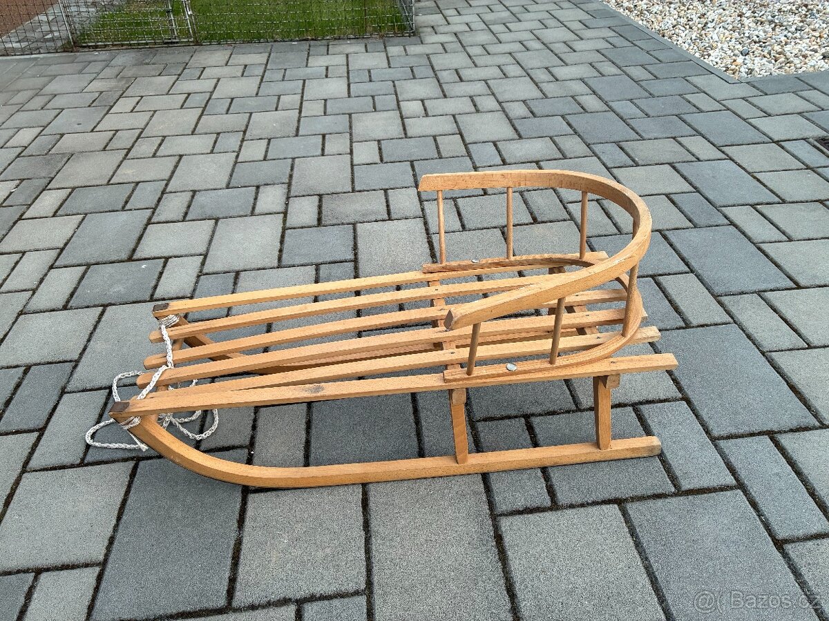 saně - 2