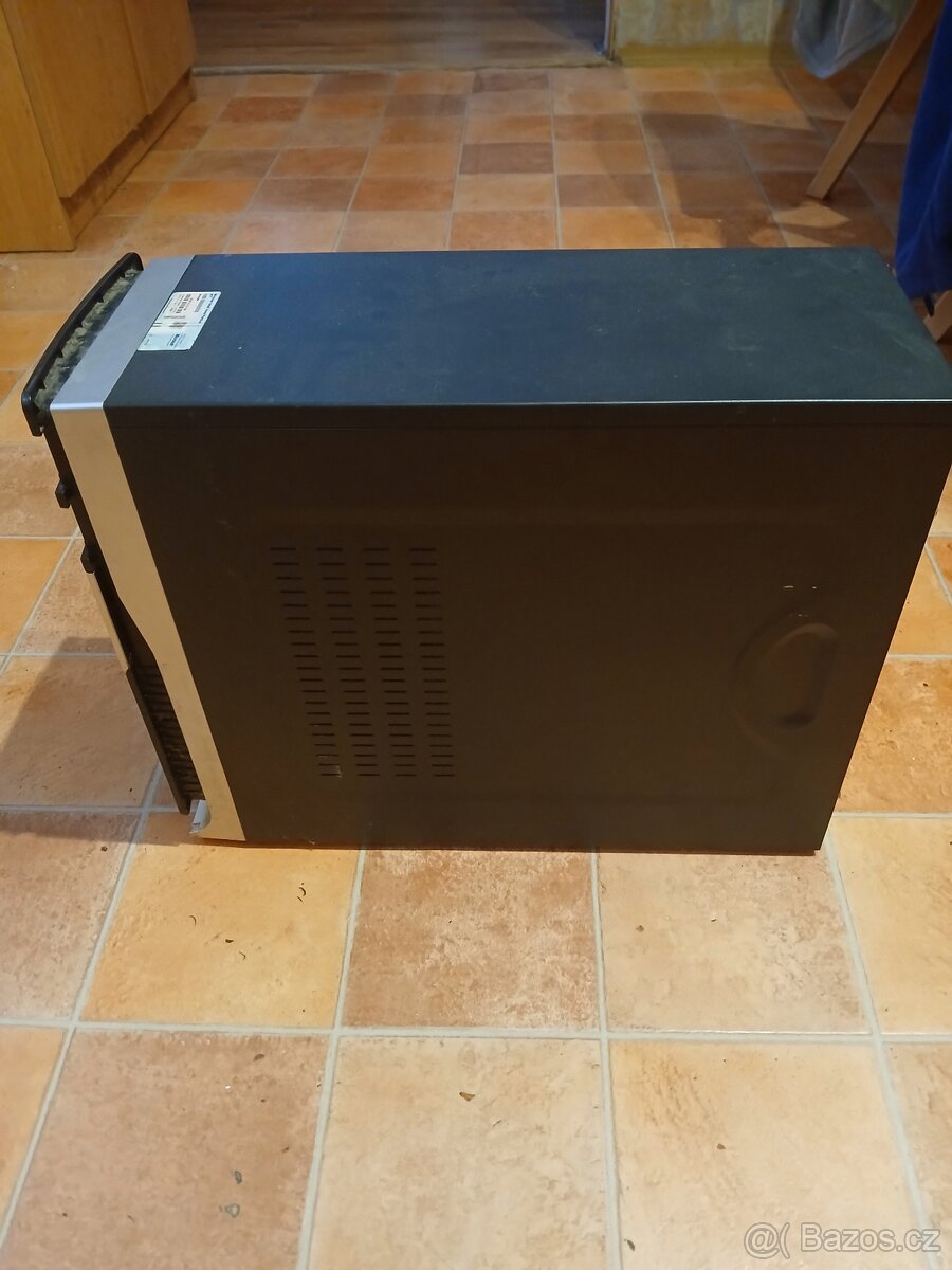 PC na náhradní díly - 2