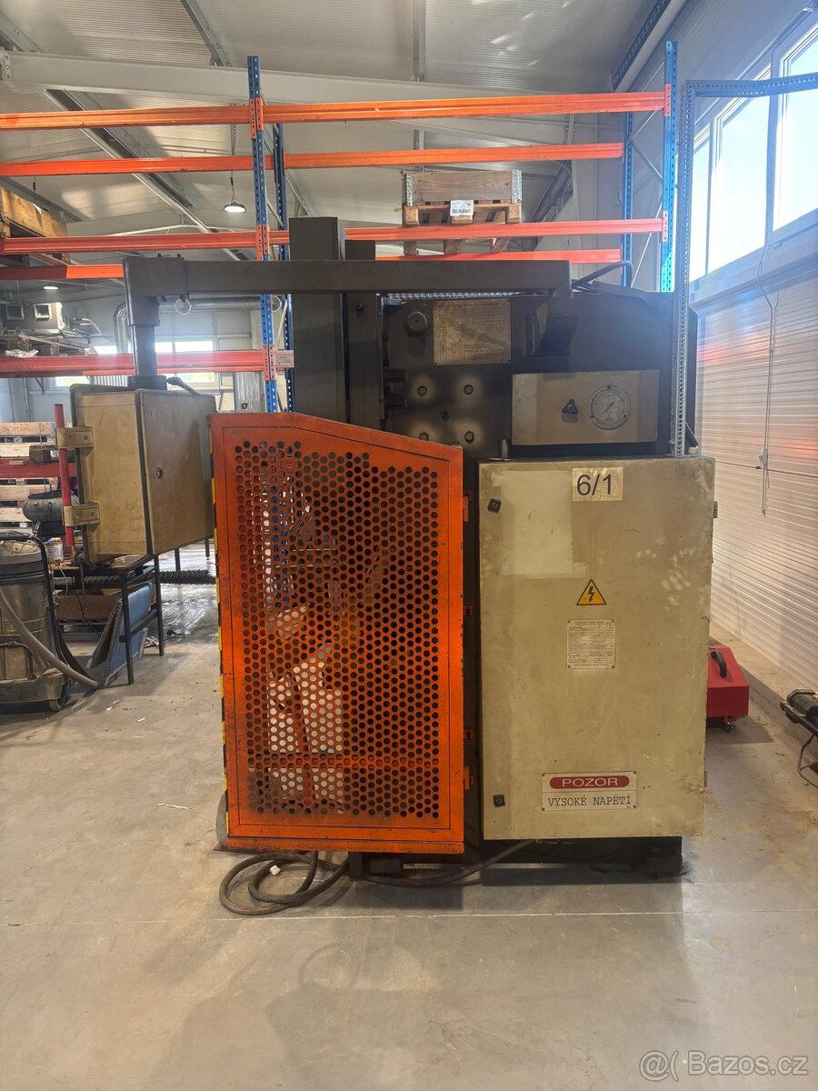 Ohraňovací lis CTOF 80/2500 CNC - 2