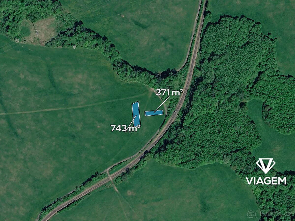 Pole 1 114 m² - 2