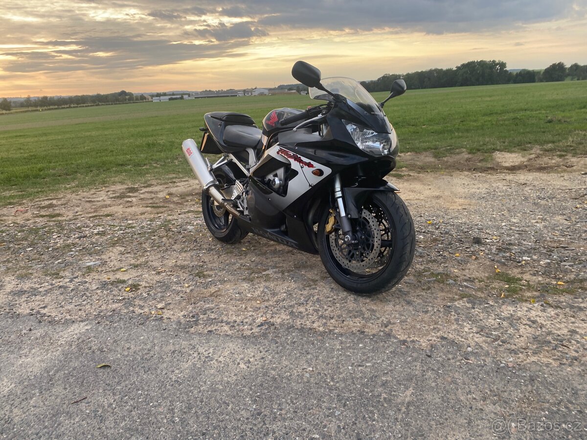 Prodám Honda Fireblade CBR929 RR - 2