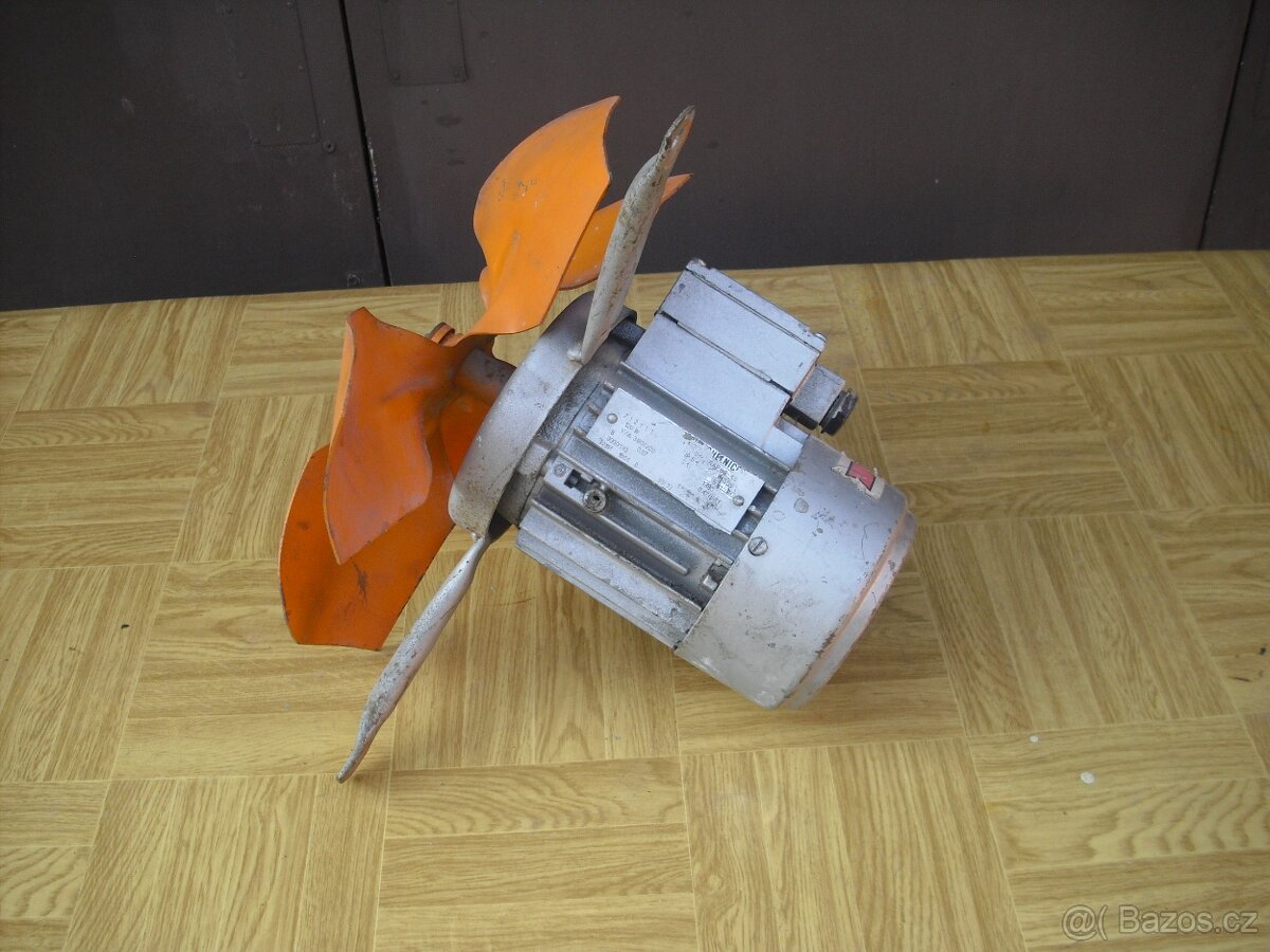 Elektromotor s vrtulí - 2