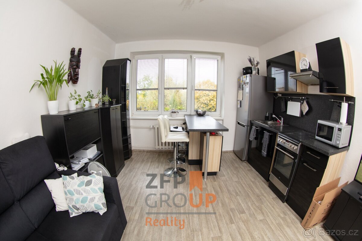 Pronájem bytu 3+kk o rozloze 50 m², ulice Aleše Hrdličky, Os - 2