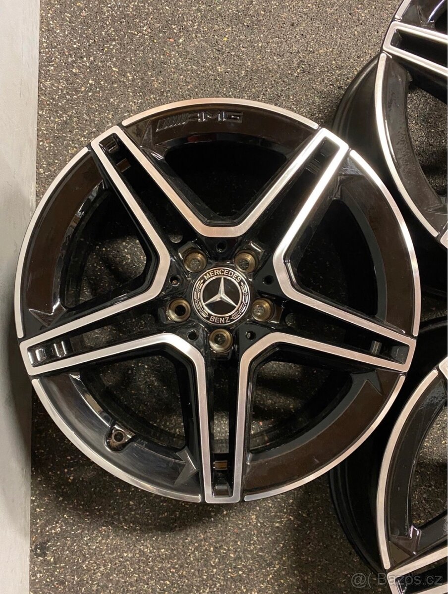 ORIGINÁLNÍ ALU KOLA MERCEDES AMG GLC R19 - 2