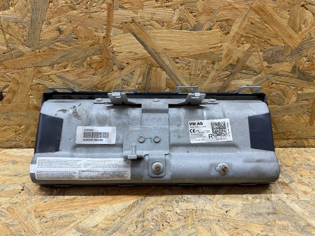 Kolenni airbag Skoda Octavia 3 2013-2017 - 2