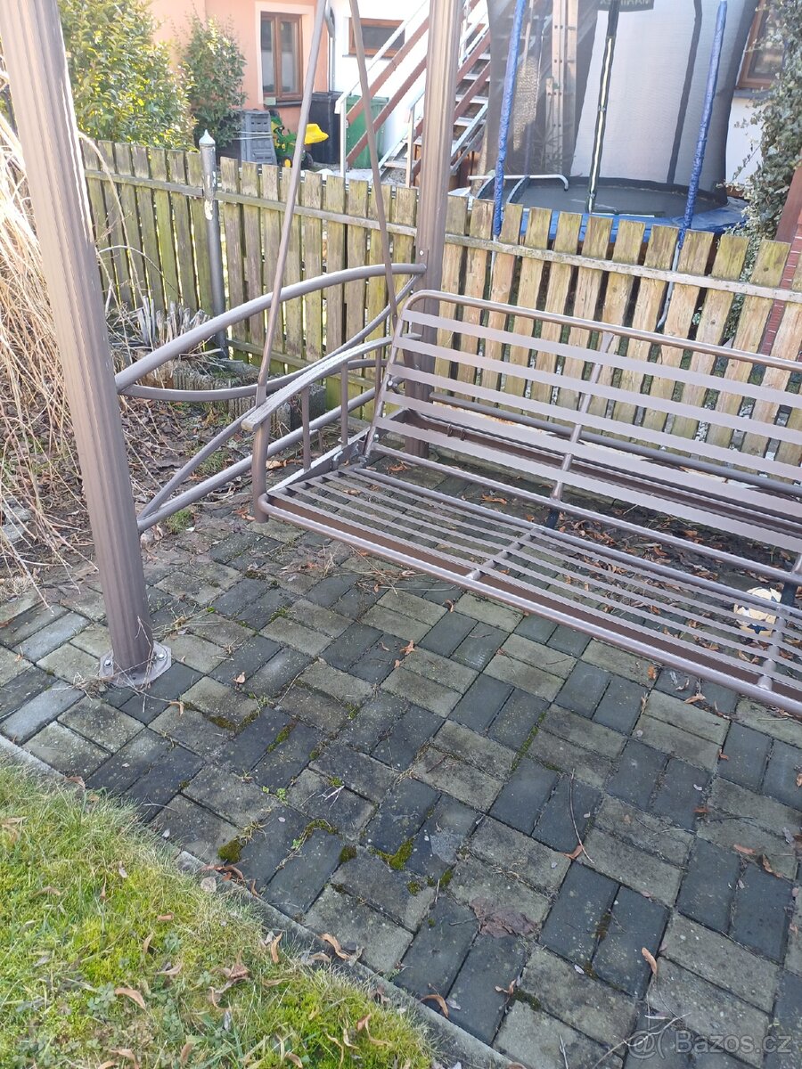 Zahradní houpačka - 2