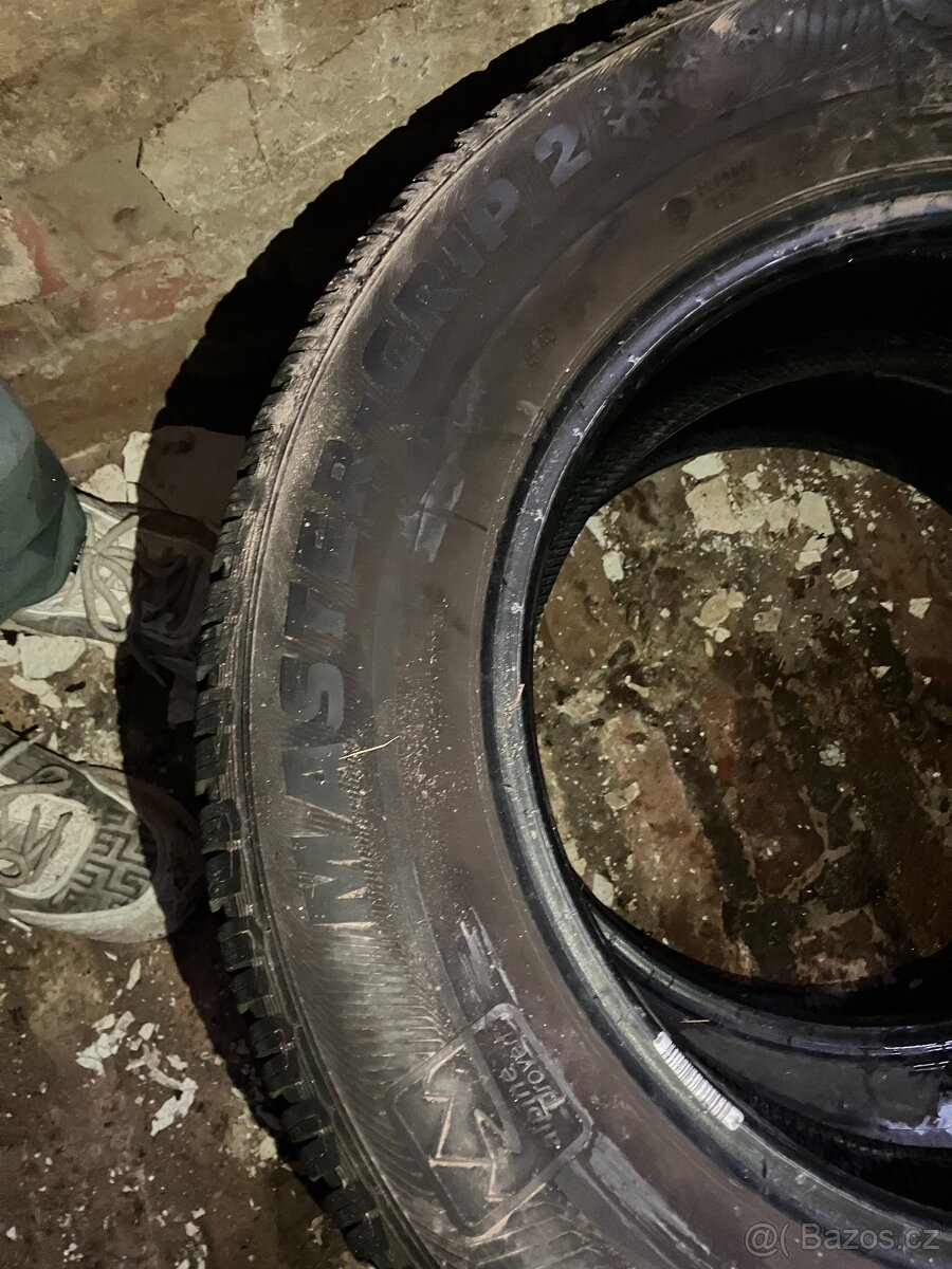 2ks zimní SEMPERIT MASTER-GRIP 2 235/60R16 - 2