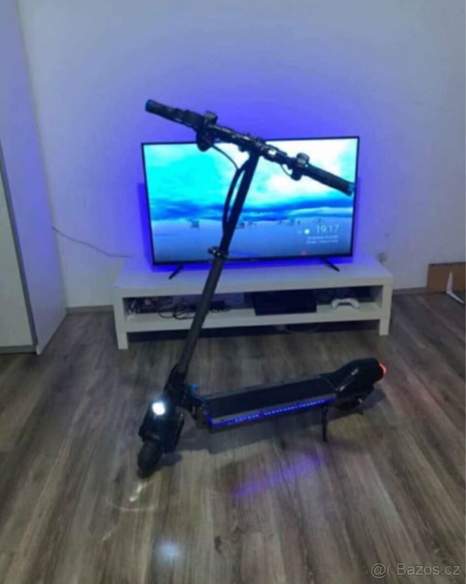 Elektrokoloběžka - 2