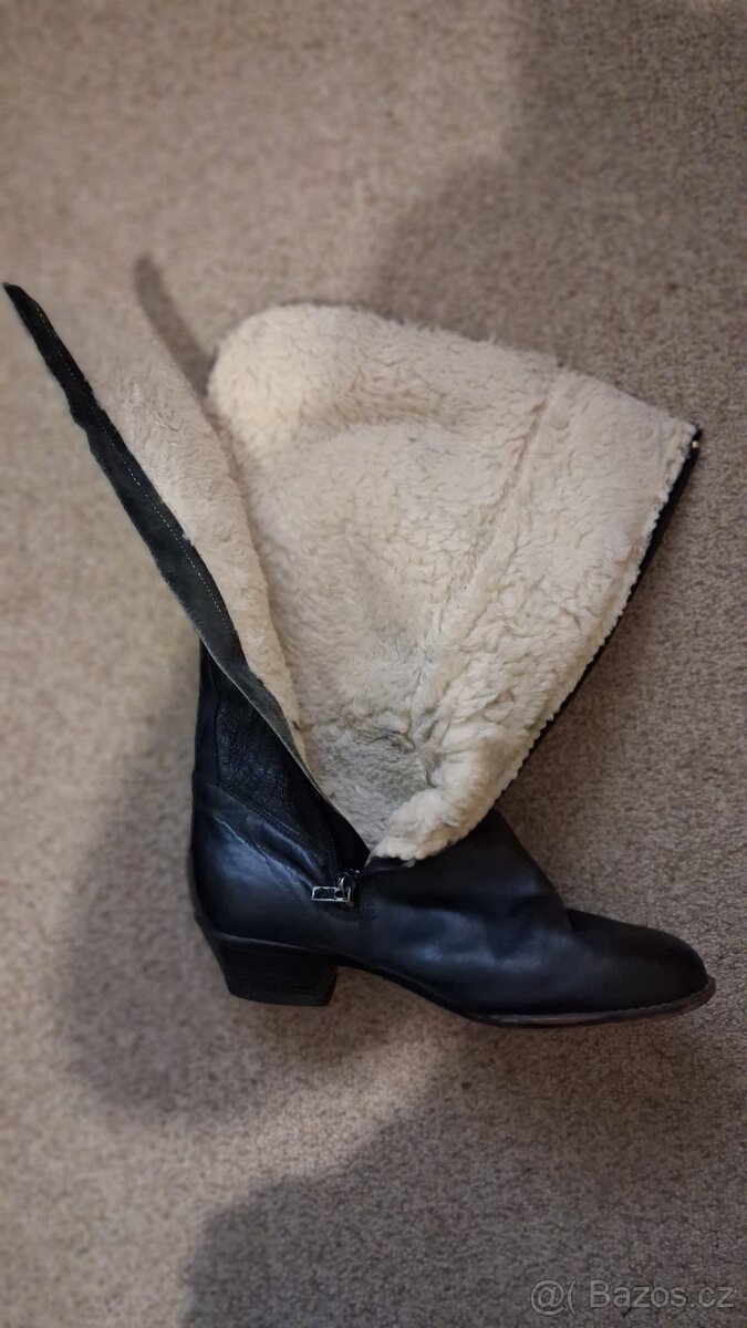 Dámské černé kožené kozačky - 2