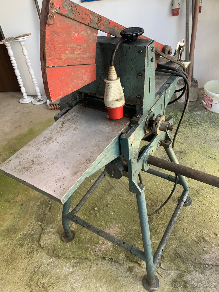 Prodám univerzální dřevoobráběcí stroj. - 2