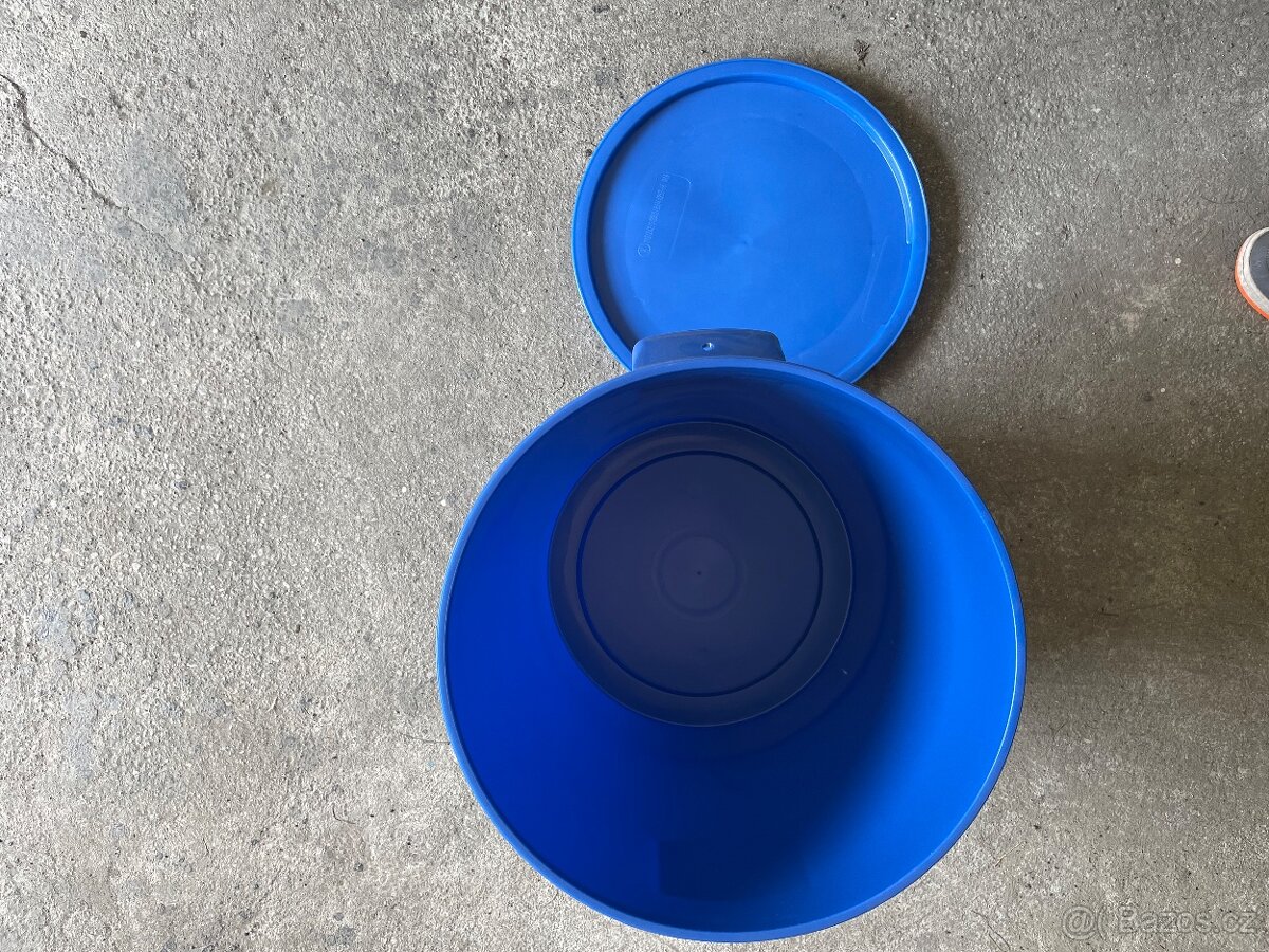 Plastovy kyblik s vikem 25L - 2