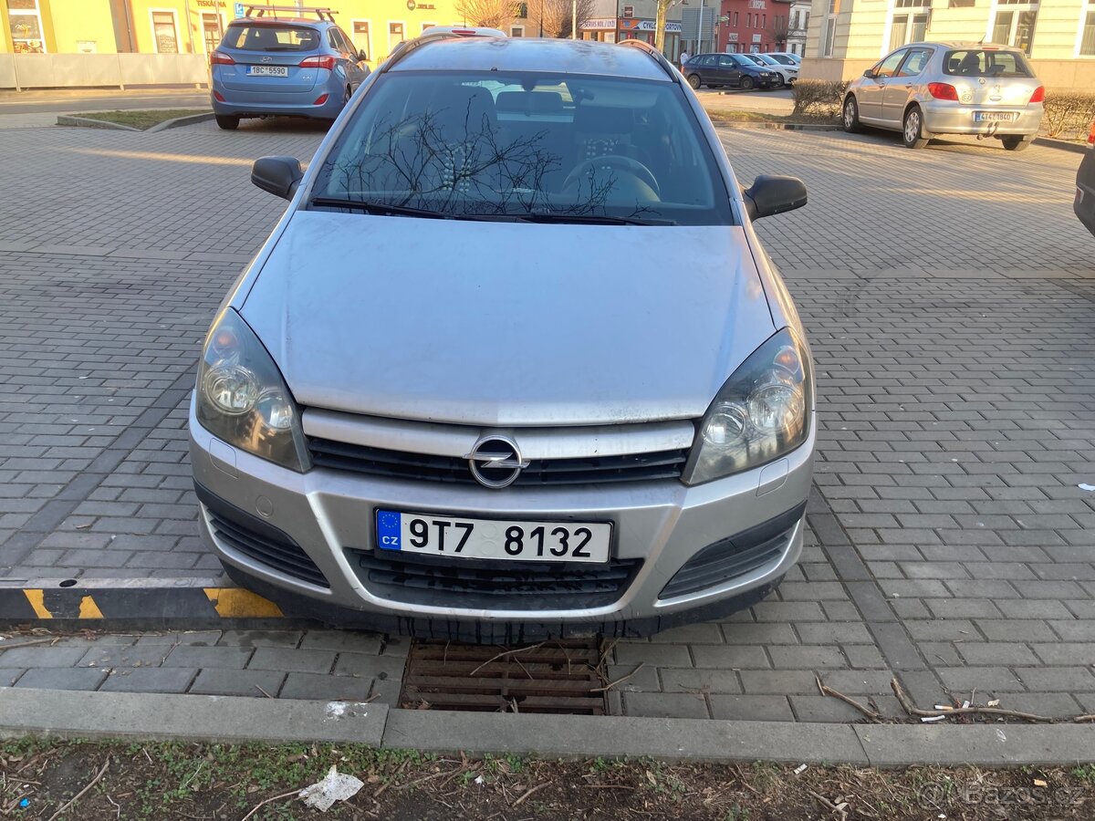 Opel Astra H 1.7cdti - 2
