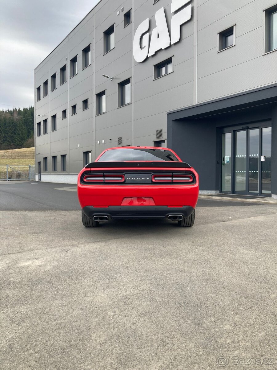 Dodge Challenger 5.7 - 2
