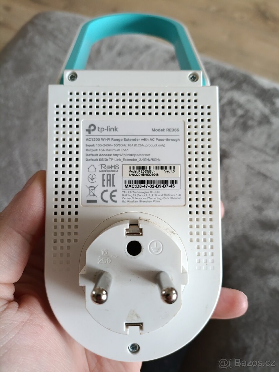 Tp link WIFI repeater re365 - 2