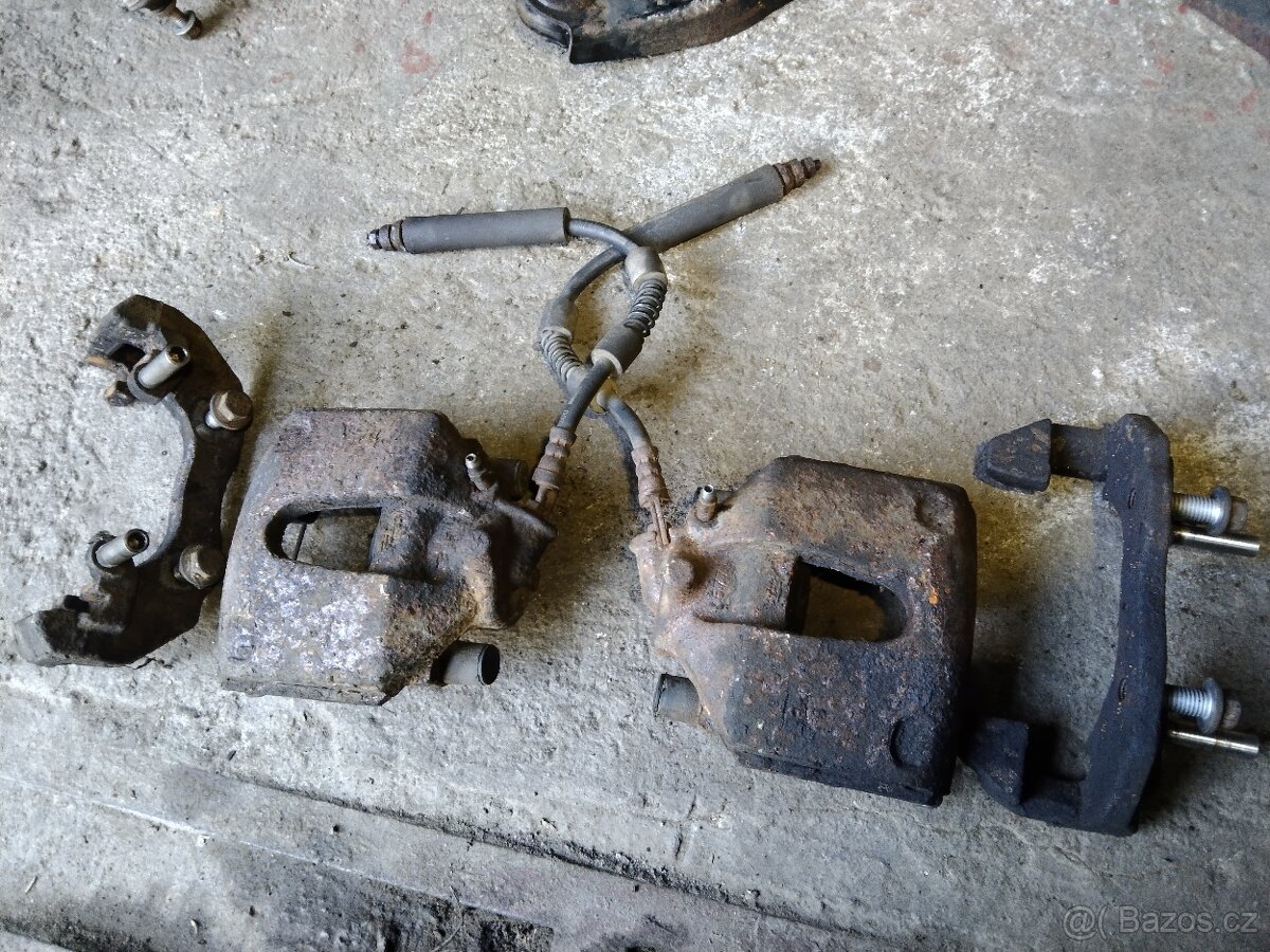 Ford Tourneo Connect díly přední nápravy - 2