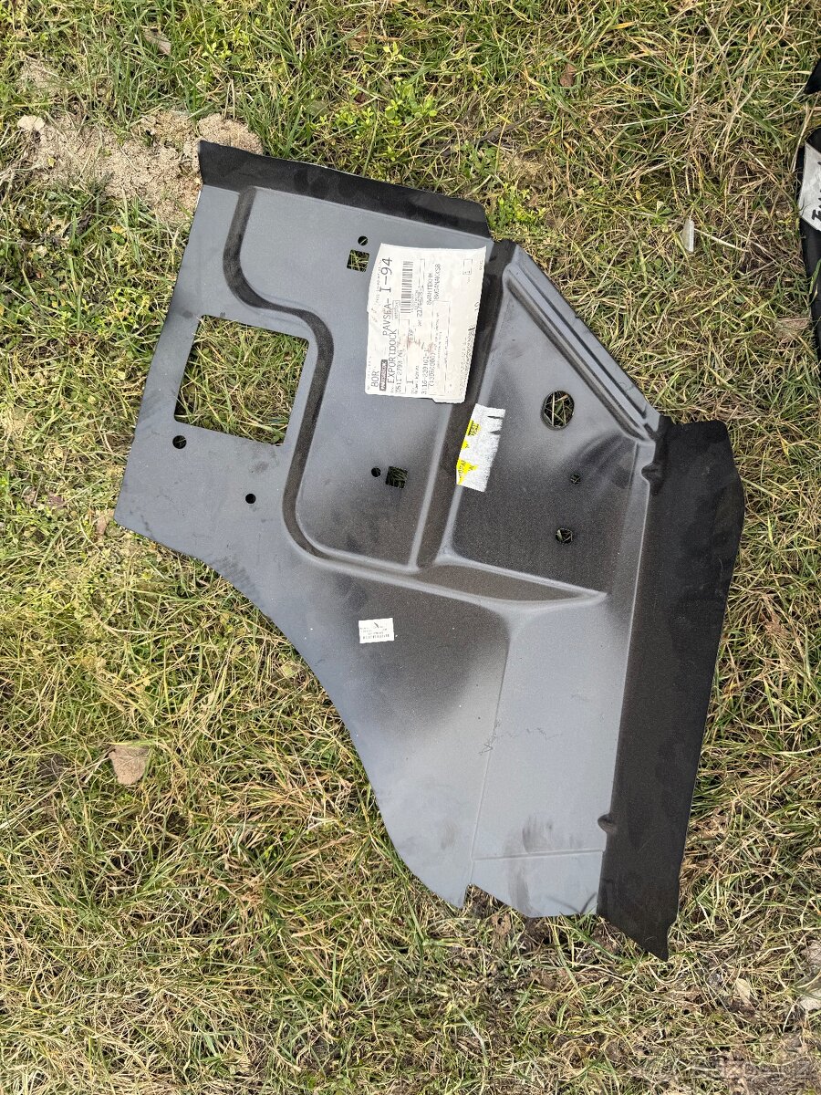 ľavý zadná výztuha blatníku Dodge Challenger - 2